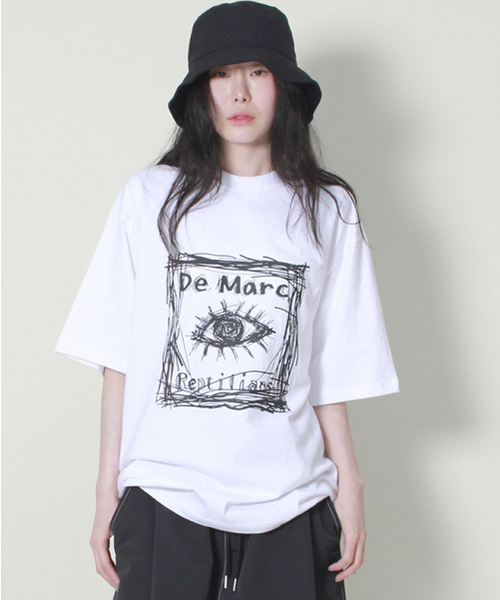 DEMARC(ドゥマーク)の「オーバーサイズスクエアプリント半袖Tシャツホワイト(Tシャツ/カットソー・レディース・その他・LARGE/MEDIUM)」の10枚目の写真