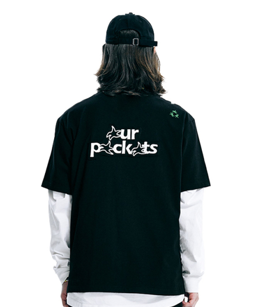 OURPOCKETS(アワーポケッツ)の「アワーポケットシグネチャーロゴTシャツ(Zブラック)(Tシャツ/カットソー・レディース・ブラック・MEDIUM/X-LARGE)」の2枚目の写真