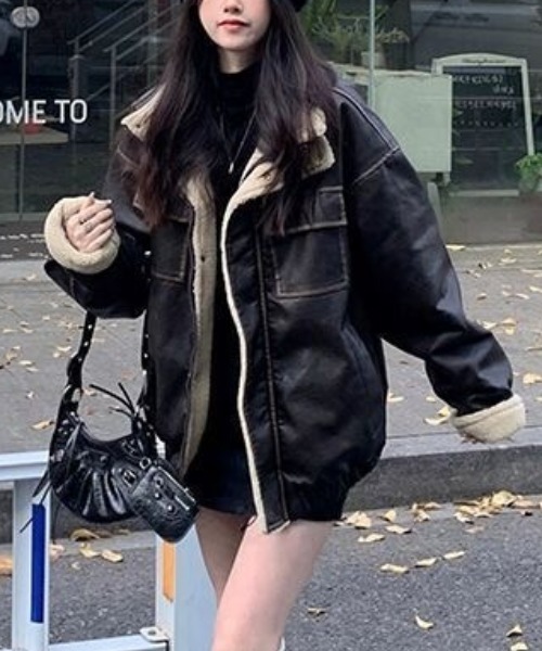 ViViDAY(ビビデー)の「ボアレザーオーバーサイズブルゾン(ブルゾン・レディース・ブラウン/ブラック・M)」の4枚目の写真