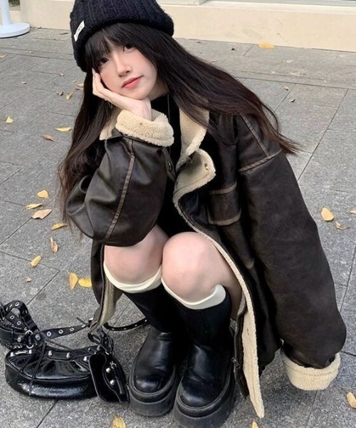 ViViDAY(ビビデー)の「ボアレザーオーバーサイズブルゾン(ブルゾン・レディース・ブラウン/ブラック・M)」の7枚目の写真