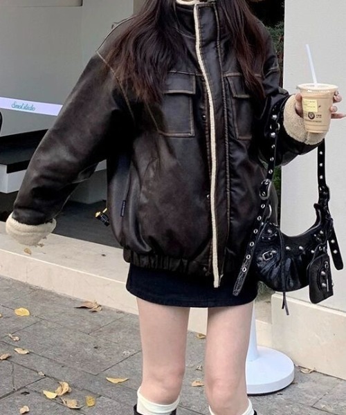 ViViDAY(ビビデー)の「ボアレザーオーバーサイズブルゾン(ブルゾン・レディース・ブラウン/ブラック・M)」の8枚目の写真