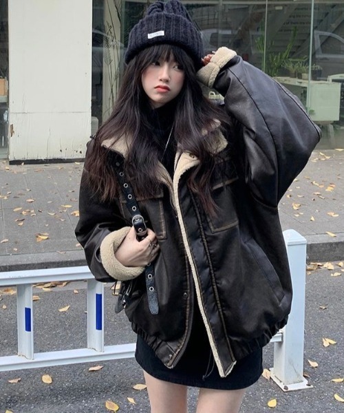 ViViDAY(ビビデー)の「ボアレザーオーバーサイズブルゾン(ブルゾン・レディース・ブラウン/ブラック・M)」の9枚目の写真