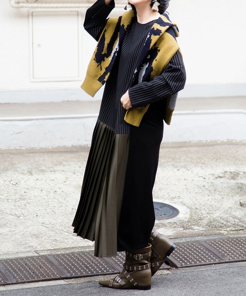 OSMOSIS(オズモーシス)の「2WAYバックプリーツワンピース(ワンピース・レディース・ネイビー/ブラック・ONE SIZE)」の5枚目の写真