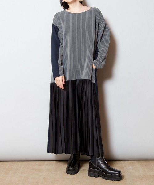 OSMOSIS(オズモーシス)の「2WAYバックプリーツワンピース(ワンピース・レディース・ネイビー/ブラック・ONE SIZE)」の21枚目の写真