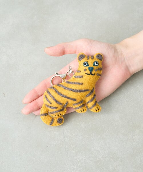 BIRTHDAY BAR（バースデイバー）の「フェルトアニマル　キーホルダー（チャーム・レディース・グリーン/グレー/ホワイト/オレンジ/イエロー・0）」の11枚目の写真