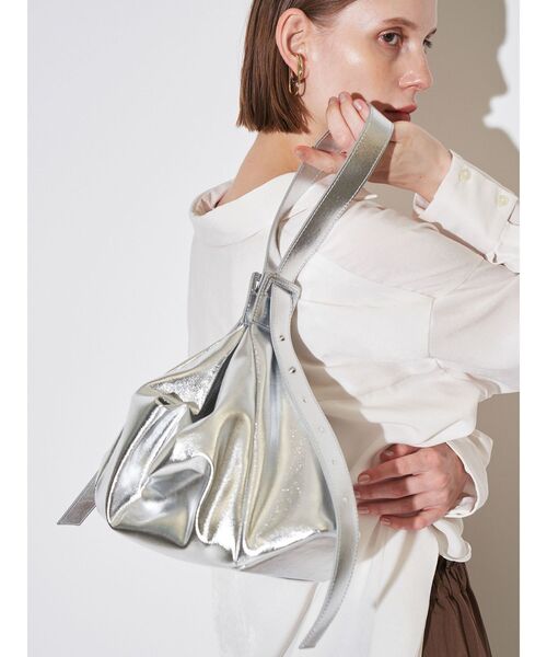 ELENDEEK（エレンディーク）の「フォルム2WAYバッグ（ショルダーバッグ・レディース・オフホワイト/シルバー/ブラック・FREE）」の3枚目の写真