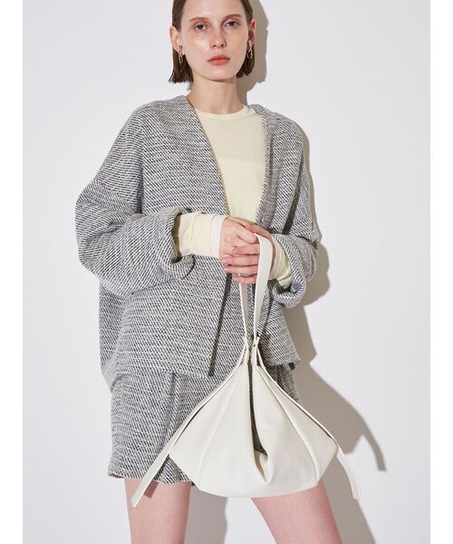 ELENDEEK（エレンディーク）の「フォルム2WAYバッグ（ショルダーバッグ・レディース・オフホワイト/シルバー/ブラック・FREE）」の22枚目の写真