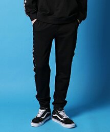 Monkey Flower（モンキーフラワー）の「共用エモジウェビングトラックスウェットパンツ/MF1WTP10U BLACK（スウェットパンツ）」