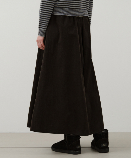WEDNESDAYOASISFORWOMEN(ウェンズデー オアシス フォー ウーマン)の「スローフレアロングハーフバンディングスカート_BLACK(W25-SK02)(スカート・レディース・ブラック・SMALL/MEDIUM)」の3枚目の写真