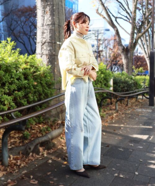 le.coeur blanc（ルクールブラン）の「スタンドネックパールボタンシャツ（シャツ/ブラウス・レディース・ダークグレー/イエロー/オフホワイト/サックスブルー/ピンク・38）」の9枚目の写真