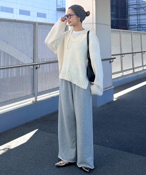 CIAOPANIC TYPY（チャオパニックティピー）の「【スタッフ所持率No.1！／新色追加】裏毛ワイドスウェットパンツ（スウェットパンツ・レディース・ブラック/チャコールグレー/ベージュ/グレー/オフホワイト・LARGE/MEDIUM/SMALL）」の20枚目の写真