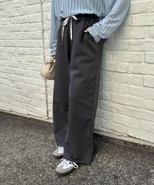 CIAOPANIC TYPY（チャオパニックティピー）の「【スタッフ所持率No.1！／新色追加】裏毛ワイドスウェットパンツ（スウェットパンツ・レディース・ブラック/チャコールグレー/ベージュ/グレー/オフホワイト・LARGE/MEDIUM/SMALL）」の17枚目の写真