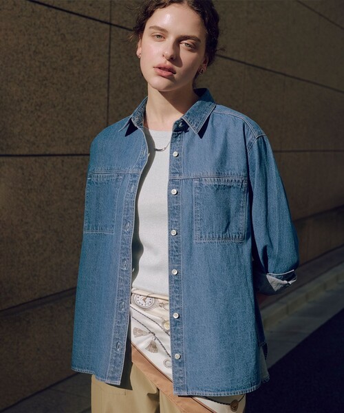 J.PRESS(ジェイプレス)の「【レイヤードスタイルに】FINE COTTON SLEEVELESS タンクトップ(タンクトップ・レディース・ホワイト系/ブラック系/ベージュ系/シルバー系・T15/T13)」の18枚目の写真