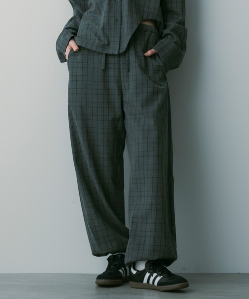 SERENO(セレーノ)の「イージーチェックパンツ(その他パンツ・レディース・グリーン/ネイビー・M/S/L)」の2枚目の写真