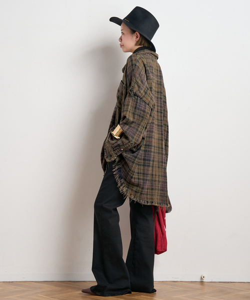 R13（アールサーティーン）の「*【R13/アールサーティーン】SHREDDED SEAM DROP NECK SHIRT（シャツ/ブラウス・レディース・ブラウン・FREE）」の11枚目の写真