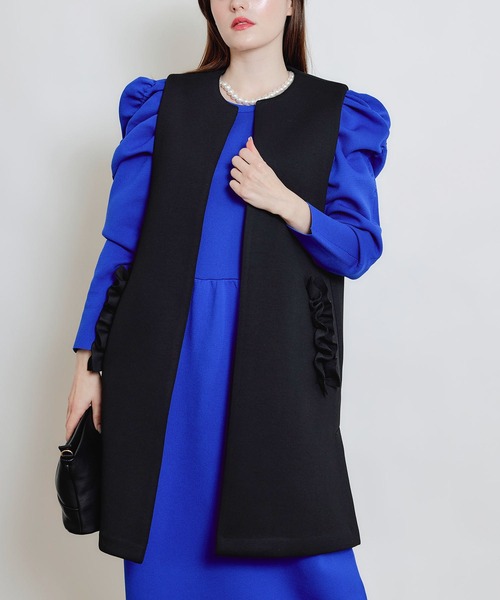 PICCIN PERLA（ピッチンペルラ）の「ポケットフリルジレ（ベスト・レディース・ブラック/オフホワイト/ネイビー・M）」の2枚目の写真