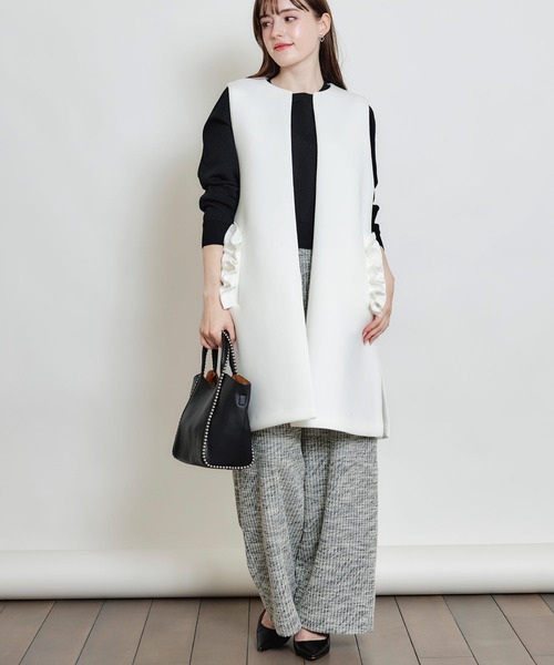 PICCIN PERLA（ピッチンペルラ）の「ポケットフリルジレ（ベスト・レディース・ブラック/オフホワイト/ネイビー・M）」の8枚目の写真