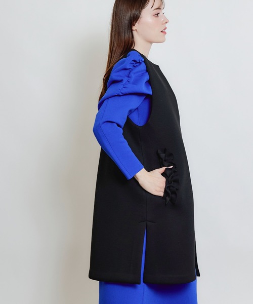 PICCIN PERLA（ピッチンペルラ）の「ポケットフリルジレ（ベスト・レディース・ブラック/オフホワイト/ネイビー・M）」の12枚目の写真