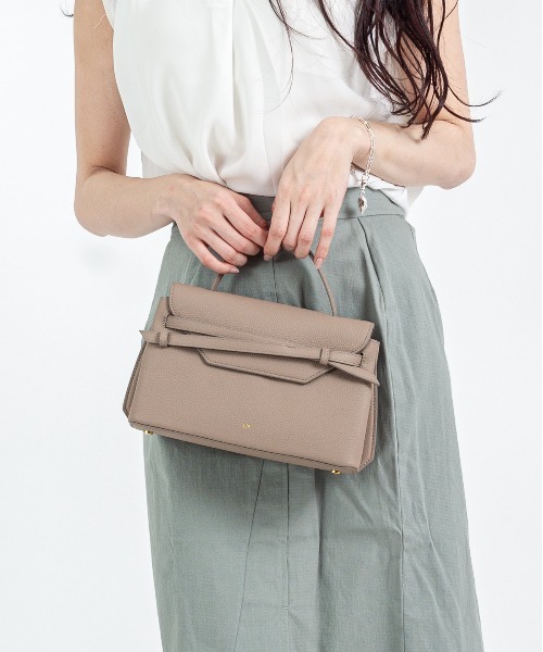 tov（トーヴ）の「【TOV】ハンドバッグ ショルダーバッグ　MIMI M　2WAY（ショルダーバッグ・レディース・ブラック/ベージュ/ミント/ホワイト/ブラウン/ピンク・FREE）」の4枚目の写真