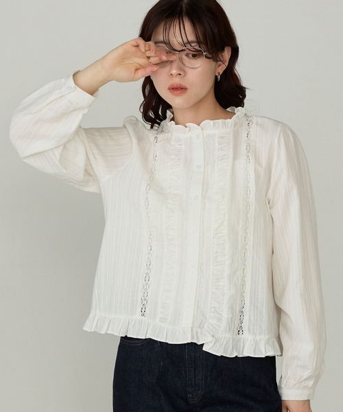 Cherir Mignon(シェリルミニョン)の「【Cherir Mignon】フリルレースクロップドブラウス(シャツ/ブラウス・レディース・ホワイト/ブルー系その他・FREE)」の12枚目の写真