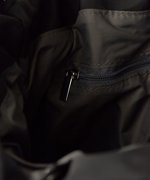 OUTDOOR PRODUCTS（アウトドアプロダクツ）の「OUTDOOR PRODUCTS/アウトドアプロダクツ 2WAY BELT TOTE(S) ブランドロゴ 巾着トートバッグ 秋 秋服 2026年秋冬（ショルダーバッグ・レディース・ブラック/アイボリー/モカ・FREE）」の12枚目の写真