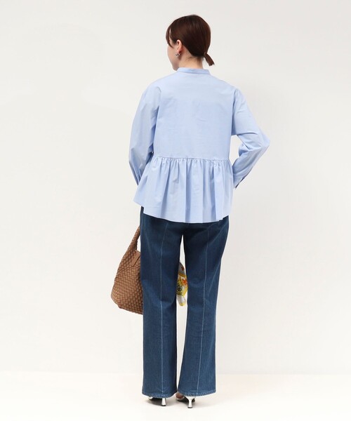 MICO COULIER（ミコクリエ）の「パール釦ペプラムブラウス（シャツ/ブラウス・レディース・グレー系その他/サックスブルー/ホワイト・38）」の10枚目の写真