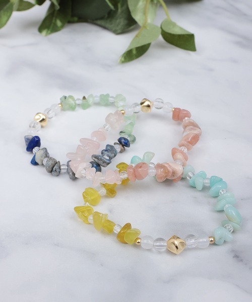 チチカカ（チチカカ）の「ナゲットストーンブレスレット（ブレスレット・レディース・ピンク/ターコイズブルー/ネイビー・FREE）」の4枚目の写真