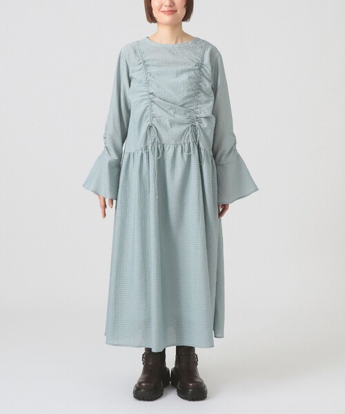 Ray BEAMS（レイビームス）の「【4/2値下げ】シアー ドロスト ギャザー ワンピース［洗える］（ワンピース・レディース・ブルー/ブラック・ONE SIZE）」の7枚目の写真