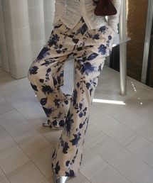 Ameri（アメリ）の「GRAINY FLOWER STRAIGHT PANTS（その他パンツ）」
