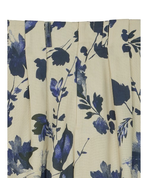 Ameri(アメリ)の「GRAINY FLOWER STRAIGHT PANTS(その他パンツ・レディース・アイボリー/ブラック・SMALL/MEDIUM)」の13枚目の写真