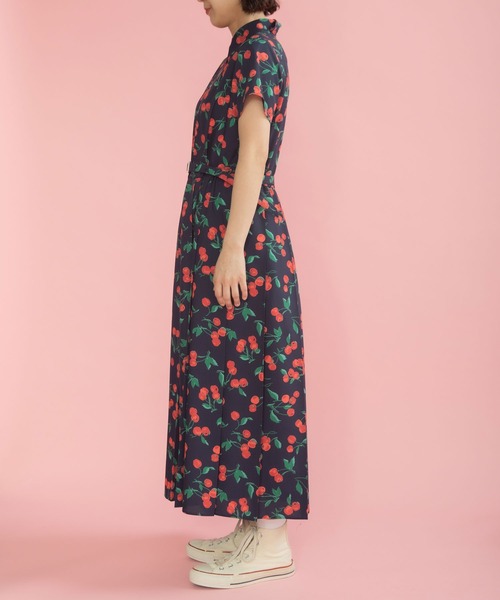 Dot&Stripes CHILD WOMAN(ドットアンドストライプス チャイルドウーマン)の「チェリープリント プリーツ半袖シャツワンピース(ワンピース・レディース・ネイビー/レッド・FREE)」の22枚目の写真
