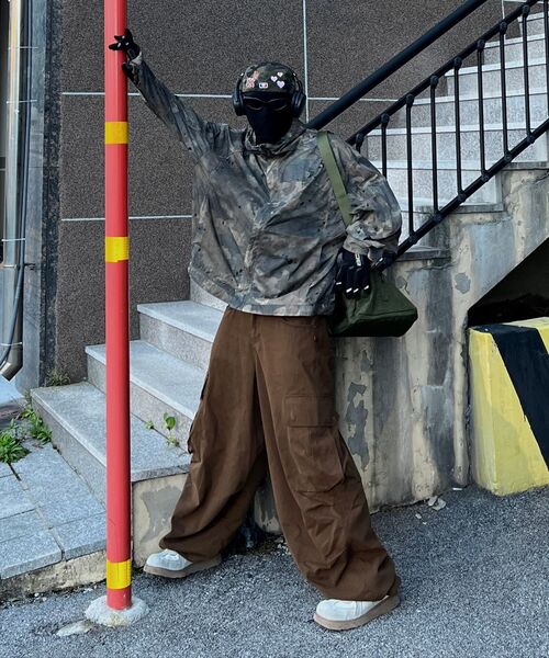 IDWS(アイドンワナセル)の「Andy Twill Balloon Cargo Pants Brown(その他パンツ・レディース・その他・0/1/2)」の22枚目の写真