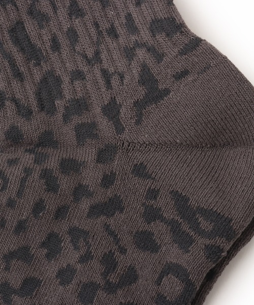 atmos(アトモス)の「atmos Leopard Pattern Socks / アトモス レオパード パターン ソックス(ソックス/靴下・メンズ・グレー/ベージュ・25-27)」の6枚目の写真