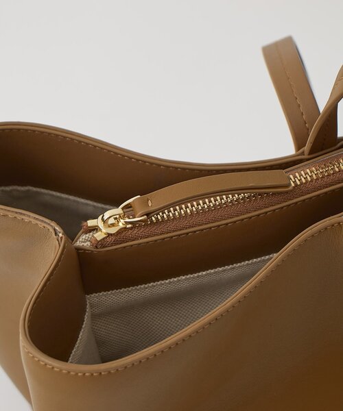 Whim Gazette（ウィムガゼット）の「【Hoaw.】WIDE HANDBAG L（トートバッグ・レディース・モカ/ブラック・FREE）」の7枚目の写真