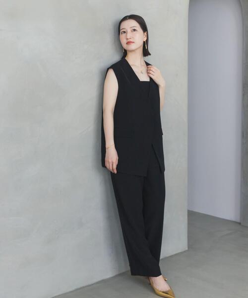 URBAN RESEARCH ROSSO WOMEN(アーバンリサーチ ロッソ)の「ジレ+キャミソールセットアップ(セットアップ・レディース・ライトグレー/ブラック・FREE)」の2枚目の写真