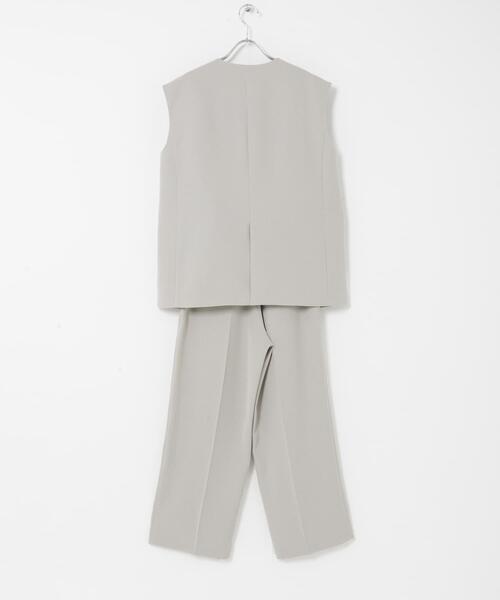 URBAN RESEARCH ROSSO WOMEN(アーバンリサーチ ロッソ)の「ジレ+キャミソールセットアップ(セットアップ・レディース・ライトグレー/ブラック・FREE)」の16枚目の写真