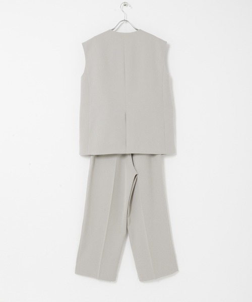 URBAN RESEARCH ROSSO WOMEN（アーバンリサーチ　ロッソ）の「ジレ+キャミソールセットアップ（セットアップ・レディース・ライトグレー/ブラック・FREE）」の17枚目の写真