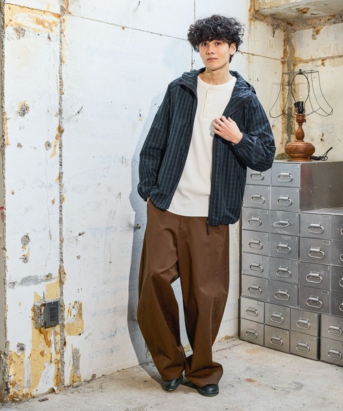 niko and...（ニコアンド）の「チェックフードブルゾン（ブルゾン・メンズ・ブラック/ネイビー・MEDIUM/LARGE）」の8枚目の写真