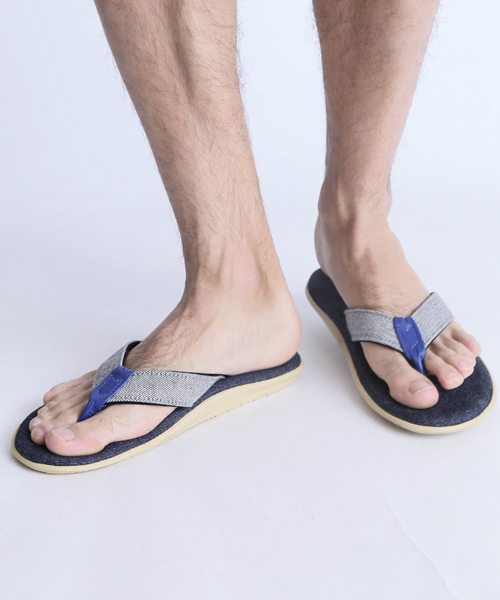 ISLAND SLIPPER（アイランドスリッパ）の「Denime×ISLAND SLIPPER”DENIM”（サンダル・メンズ・ネイビー/インディゴブルー・9/10/8/5）」の3枚目の写真