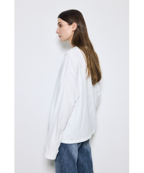 AZUL by moussy(アズールバイマウジー)の「ワンポイントロゴロングTシャツ 春服 秋服 長袖 ロンT(Tシャツ/カットソー・レディース・オフホワイト/ライトブラック・MEDIUM/SMALL)」の6枚目の写真