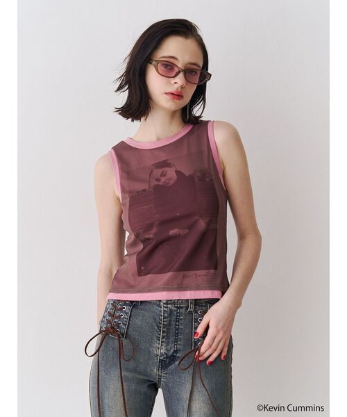jouetie（ジュエティ）の「【KevinCummins×PosTokyo】Tank top（タンクトップ・レディース・ブラック/ピンク/オフホワイト・MEDIUM）」の3枚目の写真