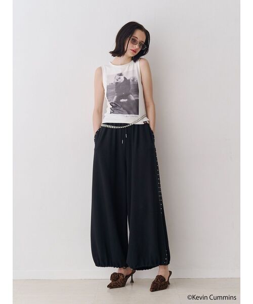 jouetie（ジュエティ）の「【KevinCummins×PosTokyo】Tank top（タンクトップ・レディース・ブラック/ピンク/オフホワイト・MEDIUM）」の8枚目の写真