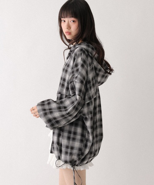 Heather(ヘザー)の「WZIPボリュームフードブルゾン 661890(ブルゾン・レディース・アイボリー/ブルー系その他/ブラック系その他・FREE)」の16枚目の写真