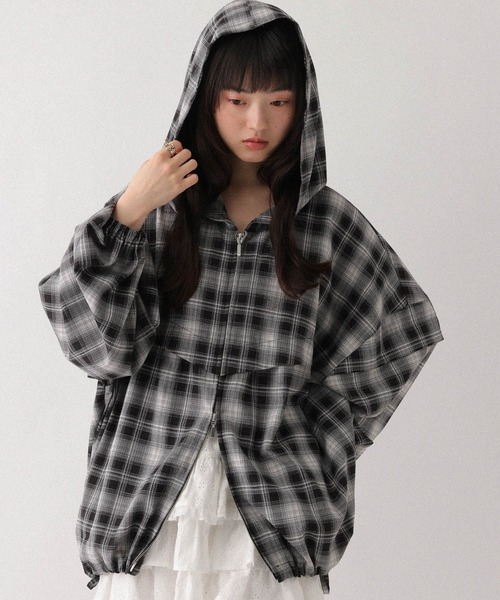 Heather(ヘザー)の「WZIPボリュームフードブルゾン 661890(ブルゾン・レディース・アイボリー/ブルー系その他/ブラック系その他・FREE)」の18枚目の写真