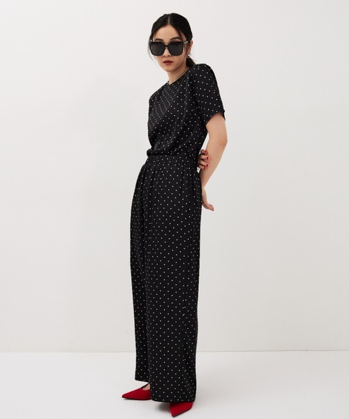 HANNE（アン）の「ドットサテンハーフスリーブブラウス（シャツ/ブラウス・レディース・ブラック/ホワイト・FREE）」の8枚目の写真