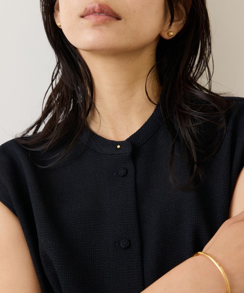 ROPE'（ロペ）の「カラミ織りタックナロースタンドブラウス/セットアップ対応・イージーケア（シャツ/ブラウス・レディース・ブラック系その他/ネイビー・36/38）」の4枚目の写真