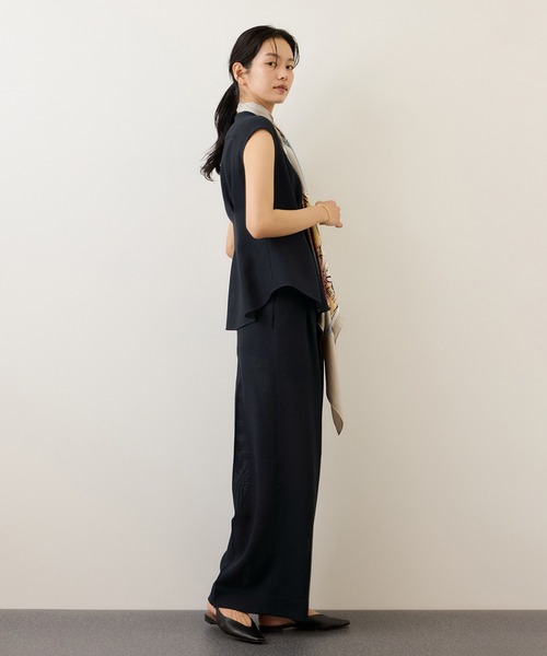 ROPE'（ロペ）の「カラミ織りタックナロースタンドブラウス/セットアップ対応・イージーケア（シャツ/ブラウス・レディース・ブラック系その他/ネイビー・36/38）」の6枚目の写真