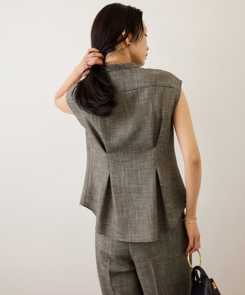 ROPE'（ロペ）の「カラミ織りタックナロースタンドブラウス/セットアップ対応・イージーケア（シャツ/ブラウス・レディース・ブラック系その他/ネイビー・36/38）」の14枚目の写真