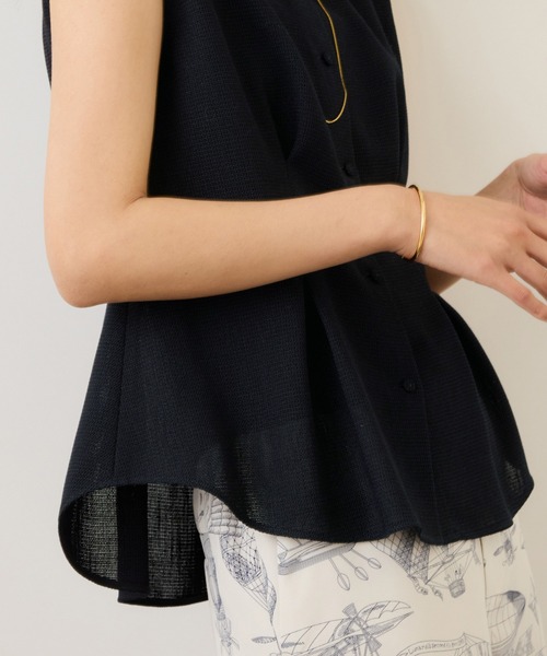 ROPE'（ロペ）の「カラミ織りタックナロースタンドブラウス/セットアップ対応・イージーケア（シャツ/ブラウス・レディース・ブラック系その他/ネイビー・36/38）」の17枚目の写真