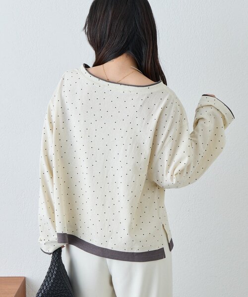 CIAOPANIC TYPY(チャオパニックティピー)の「【新色登場/ドット柄あり】フェイクレイヤードシアースラブ刺繍オーバーTee(Tシャツ/カットソー・レディース・ピンク/ベージュ/ブラック/サックスブルー/ライトグレー/ホワイト/ブルー/オレンジ/アイボリー・ONE SIZE)」の13枚目の写真